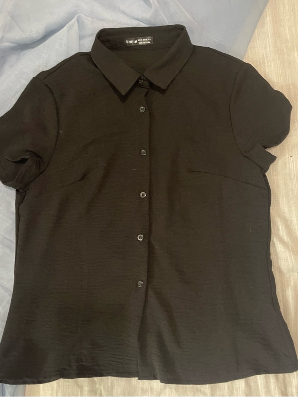 SHEIN Black Short Sleeve Button-Down Shirt